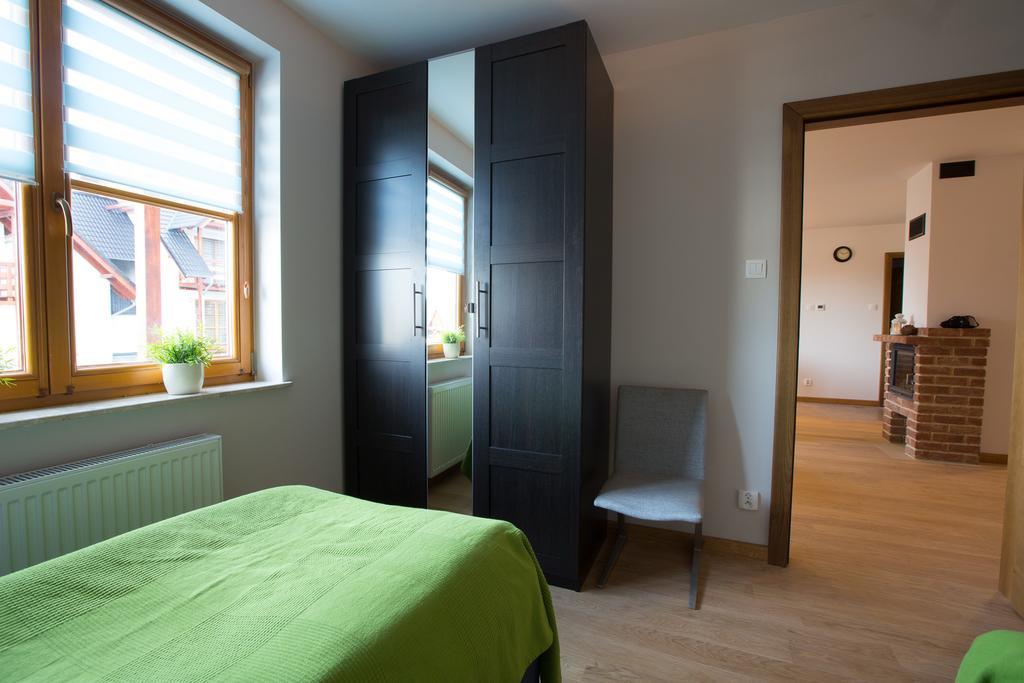 "Rodzinny Apartament Pod Sniezka 2" Na Osiedlu "Apartamenty Pod Sniezka" كارباش الغرفة الصورة